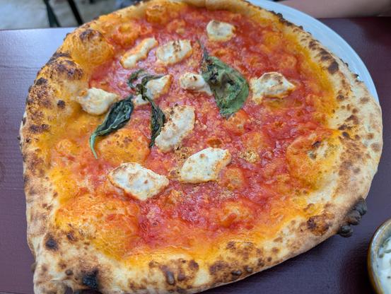 Pizza Margherita 